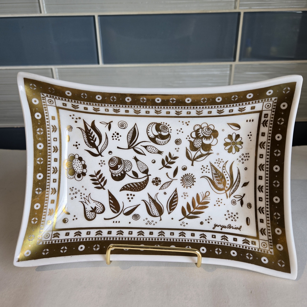 Georges Briard Elegant Gold and White Decorative Tray